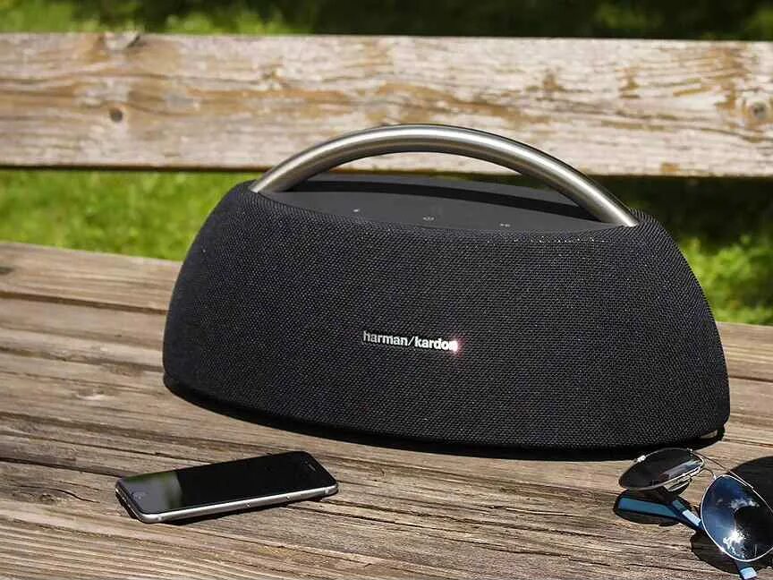 Портативная колонка kardon. Колонка Harman Kardon go. Harman go Play Mini. Harman Kardon go Play. Go Play Black Portable Harman Kardon.