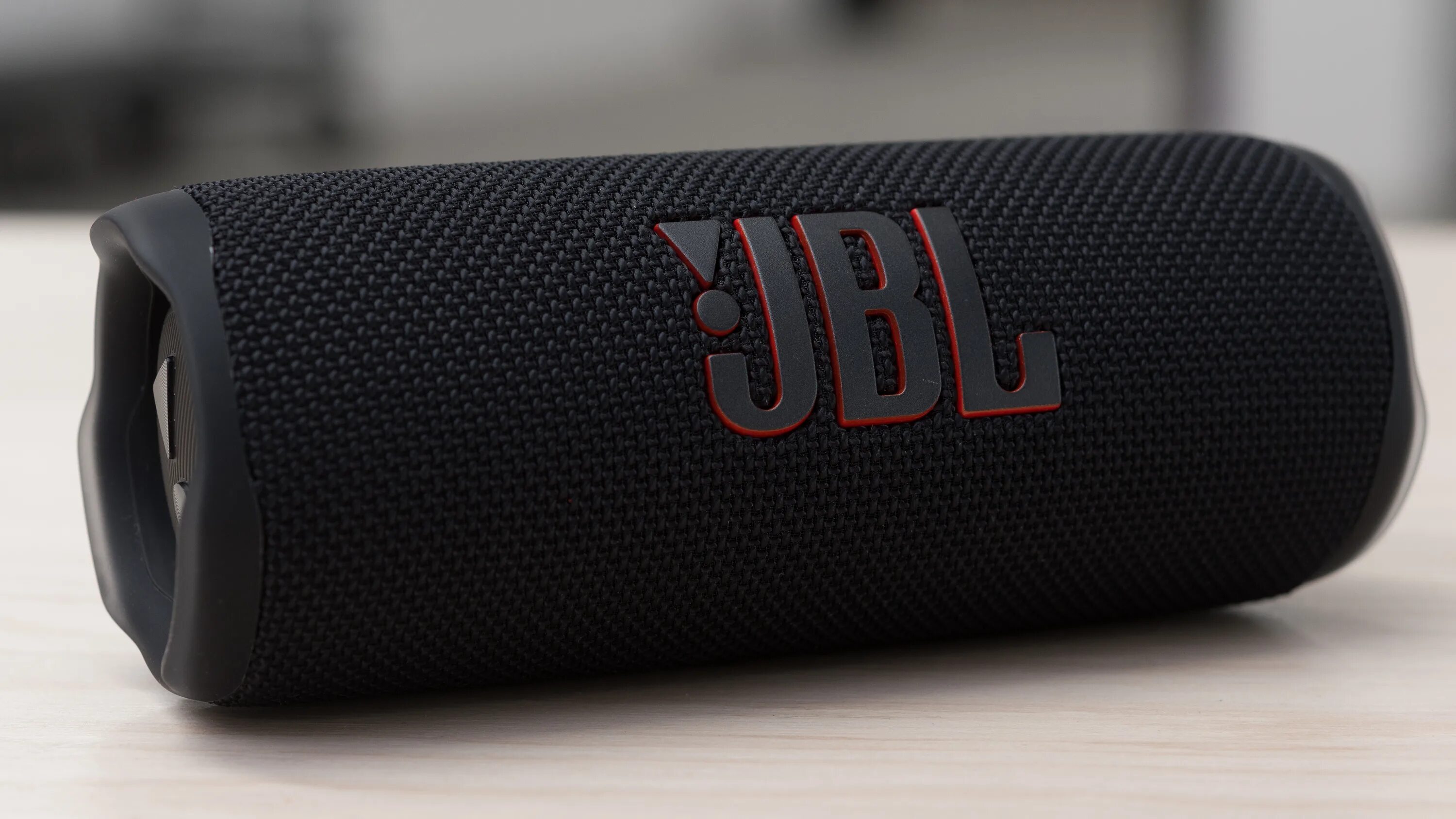 Обзор jbl flip. JBL Flip 6 Black. JBL Flip 6 черная. Портативная колонка JBL Flip 6. Portable Speakers JBL Flip 6.