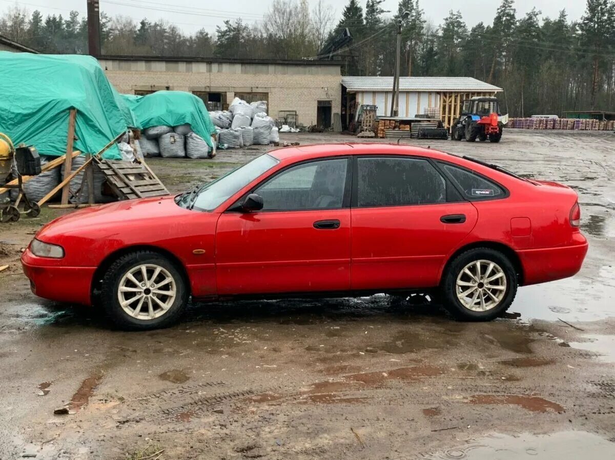 Мазда 626 ge 1993. Мазда 626 1993. Мазда 626 1993 седан. Мазда 626 лифтбек 1993. Мазда 626 вишне.