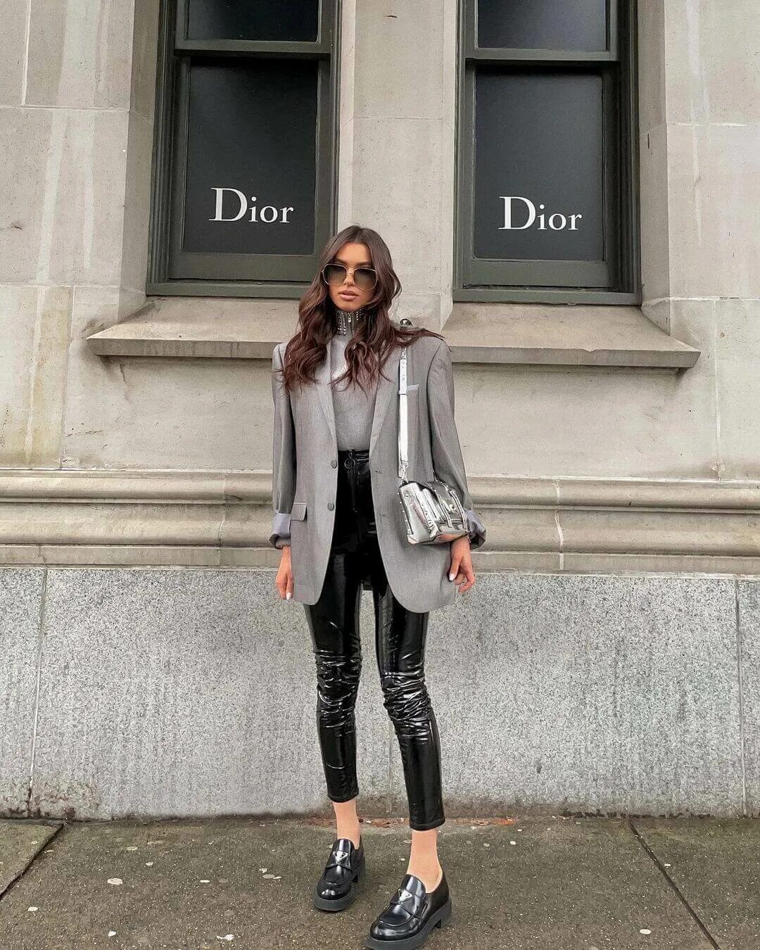 Must have look. Must have look. Mango brand fashion. Аннабель флер 2021. Модные женские демисезонные луки 2023 фото.