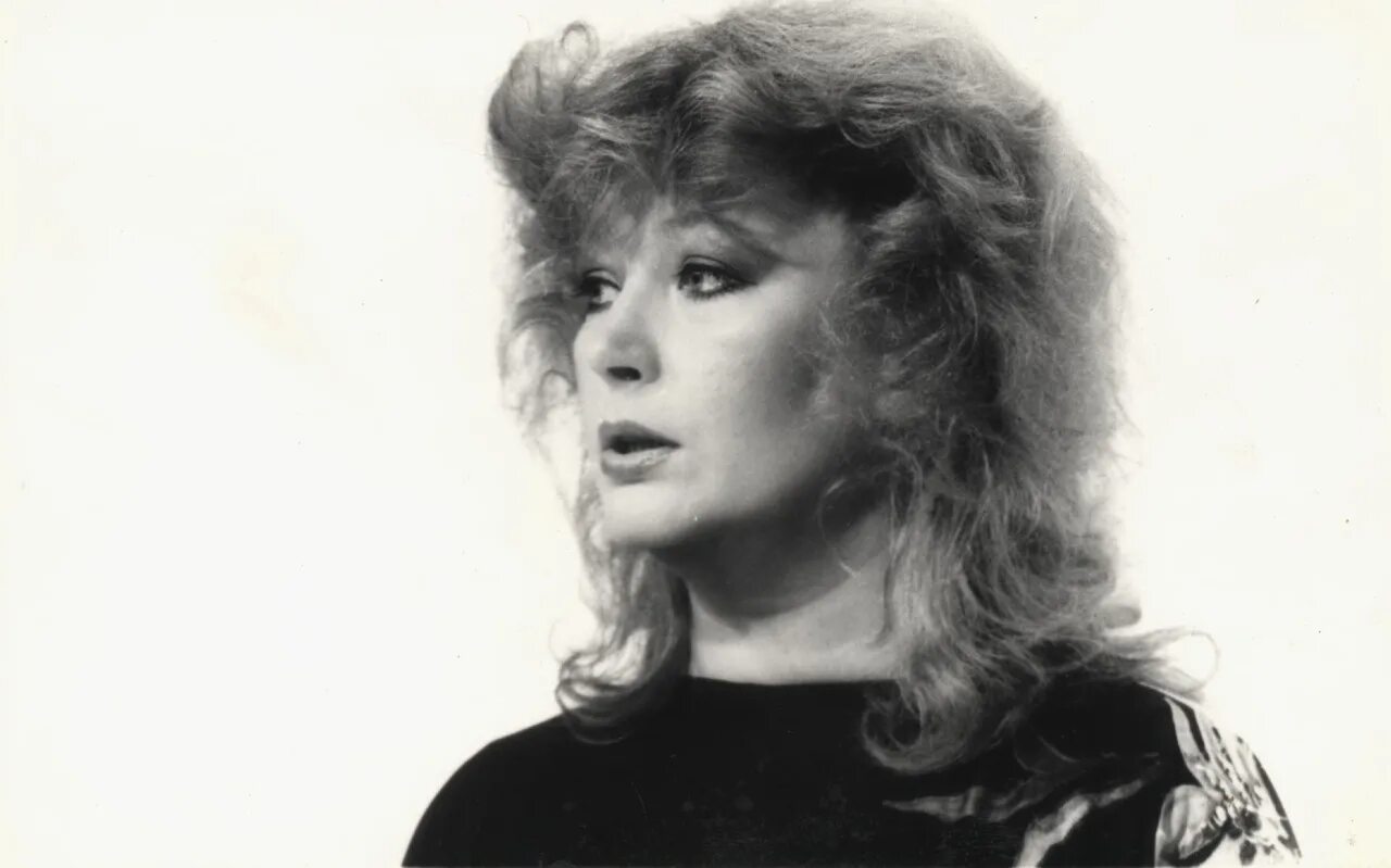 Пугачева в 20 лет. Алла пугачёва в молодости. Алла пугачёва в молодости. Алла пугачёва в молодости. Алла пугачёва молодая.