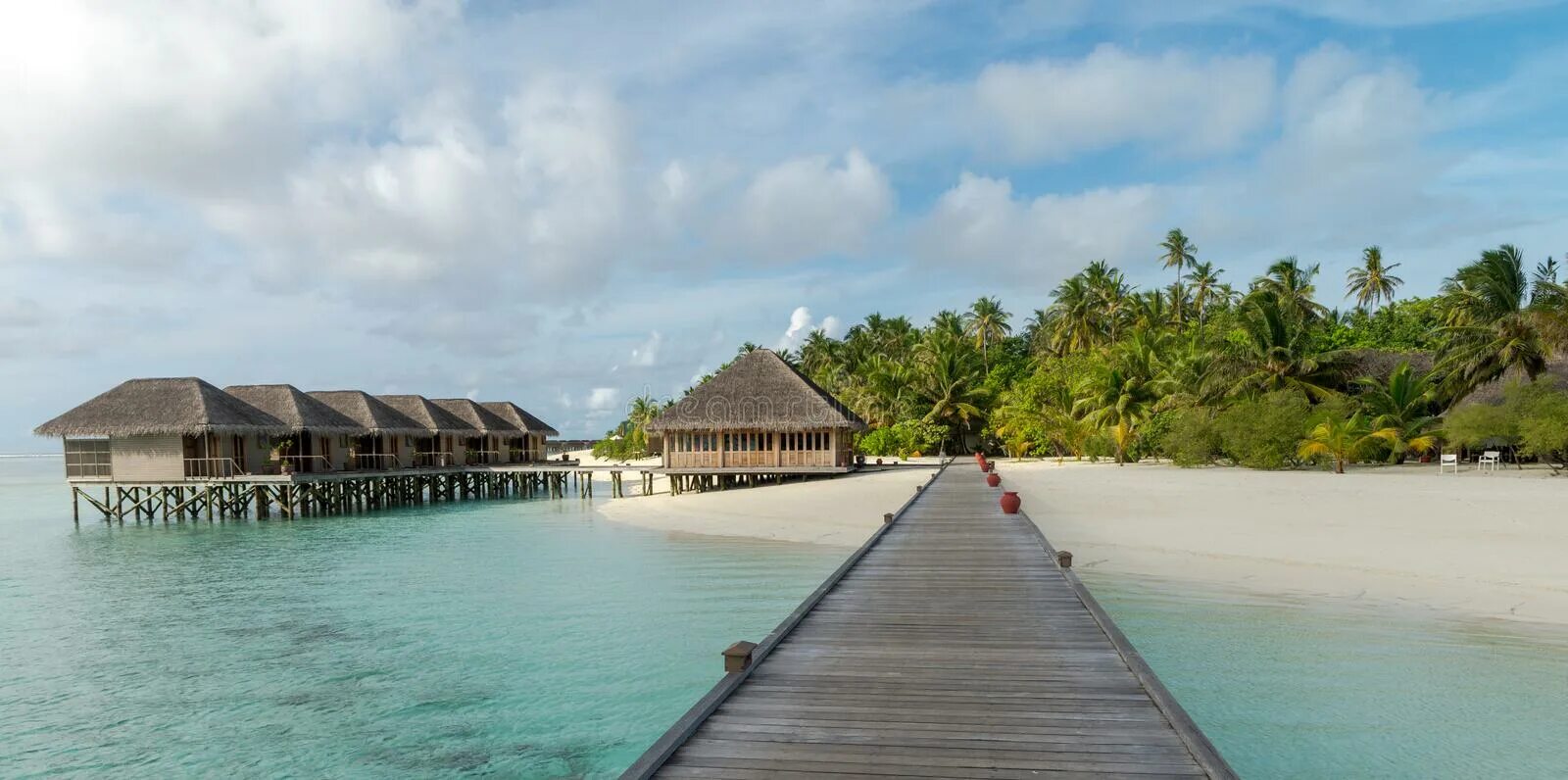 Мальдивы в мае отзывы. Мальдивы в мае. Meeru Island Resort Spa. Погода на Мальдивах в мае. Meeru Island Resort 4.