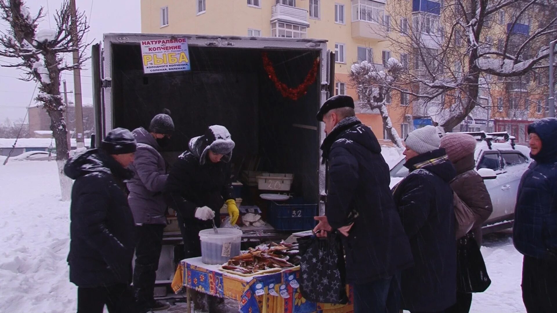 Ярмарка в междуреченске когда будет. Ярмарка в междуреченске когда будет. Сельскохозяйственные ярмарки кемерово. Сезонная ярмарка. Рынок междуреченск.