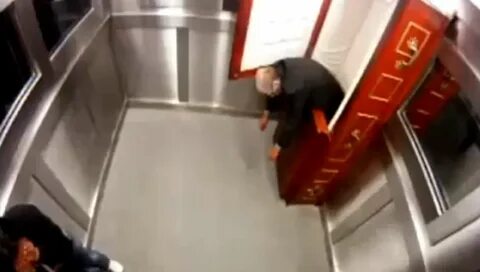 Камера в лифте видео