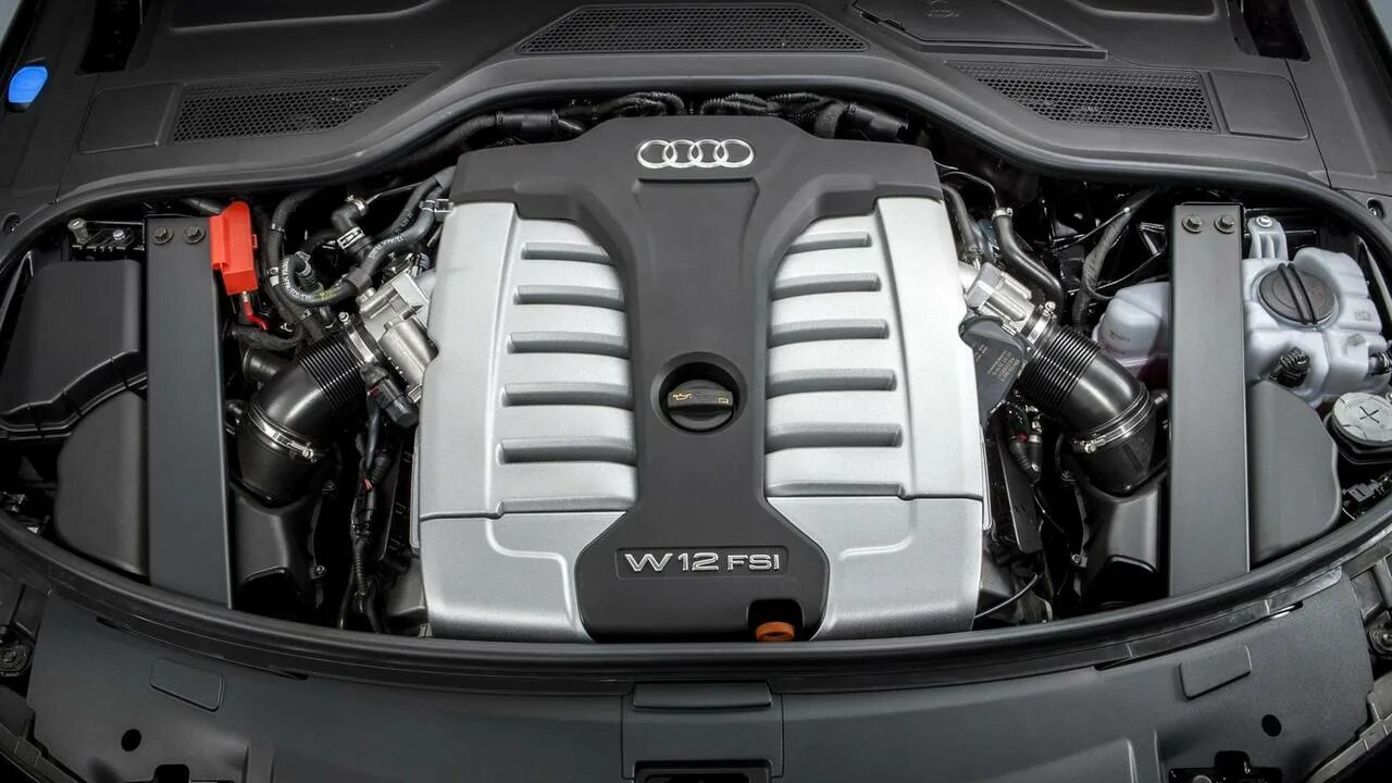 Ауди двиг. Ауди а8 w12 мотор. Audi a8 w12 engine. Двигатель w12 Audi a8. Ауди а8 d4 w12.