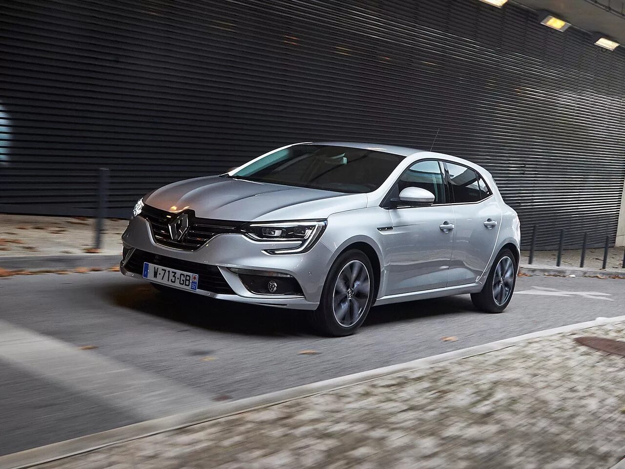 Робот меган 4. Renault megane 4. renault megane 4 2016. рено меган 2025. рено меган 4 хэтчбек.