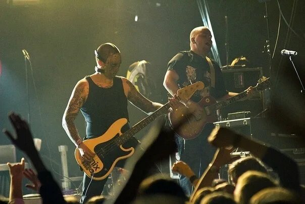 джоник рычаги машин. рычаги машин и нойз мс. рычаги машин 13. рычаги машин солист. поставь рычаги машин.