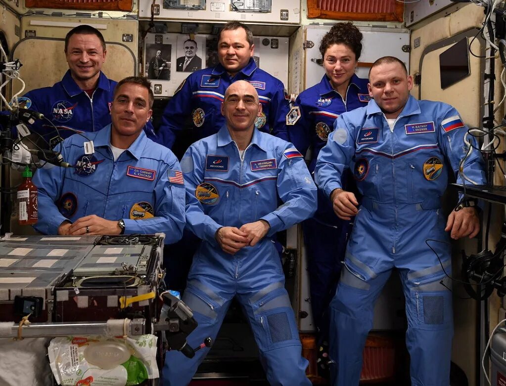 Первыми в космосе побывали наши друзья. Экипаж МКС Вагнер Иванишин Кэссиди. Союз МС-16 экипаж. Международная Космическая станция МКС экипаж. Экипаж Космонавтов на МКС сейчас.