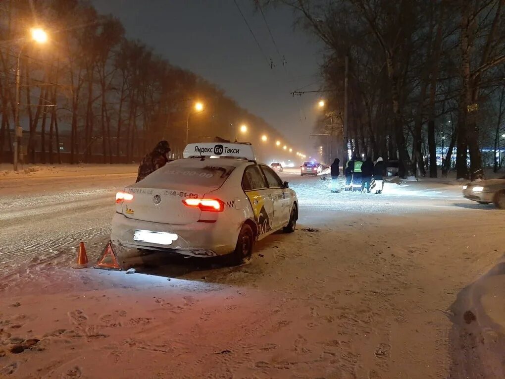 Такси ночью. Авария такси Новосибирск. Хоррор такси