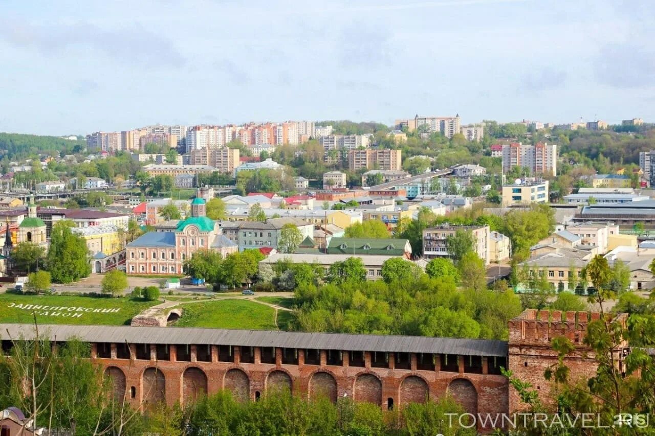 Московская область город смоленск. Смотровая площадка Успенского собора Смоленск. Смоленск центр города. Смотровая за Успенским собором Смоленск.