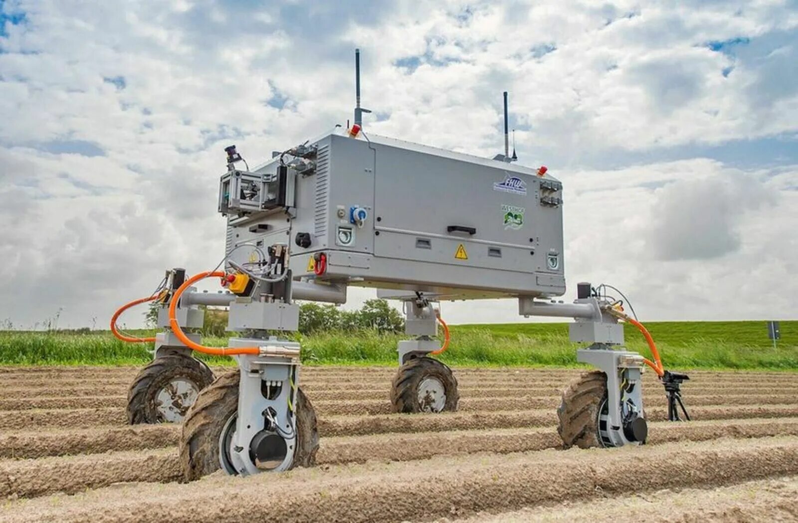 Роботы в сельском хозяйстве. Робот паук prospero. Промышленное сельское хозяйство. Роботизация сельского хозяйства. Роботы в сельском хозяйстве.