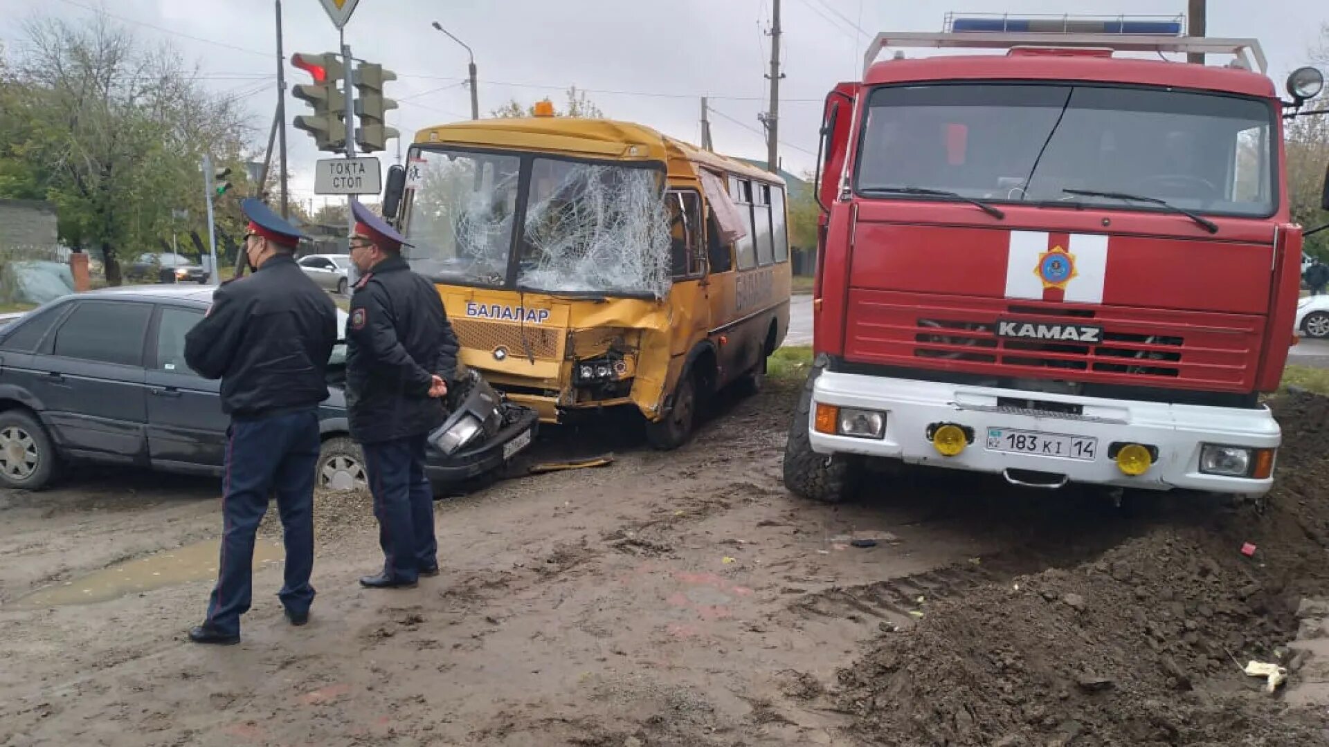 6 октября 2019. Школьный автобус КАМАЗ. ДТП школьного автобуса в Вознесенке.