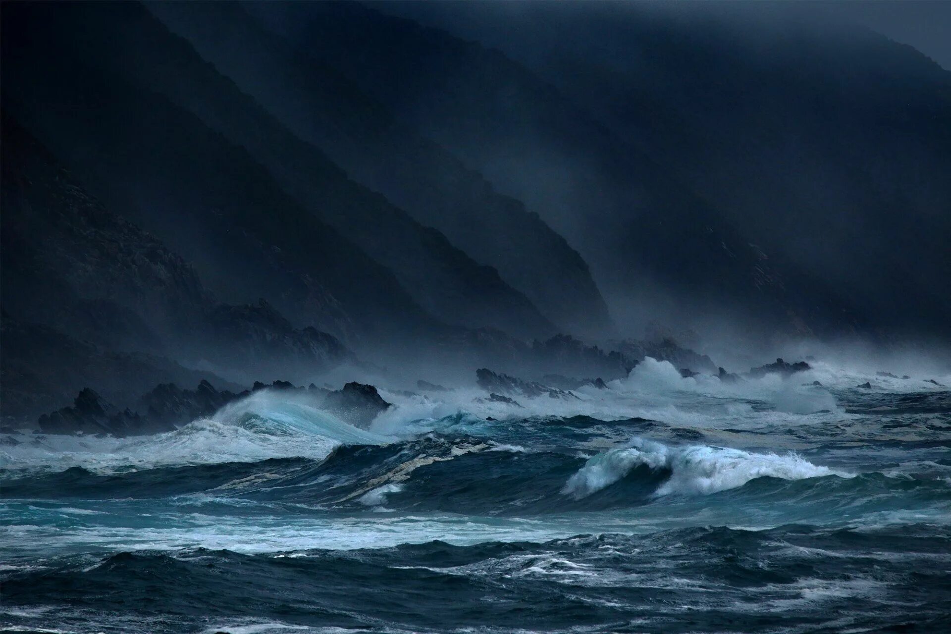 Темный шторм. Северный Ледовитый океан шторм. Северный Ледовитый океан што. Атлантический океан шторм. «Шторм на черном море». Ацвазовский.