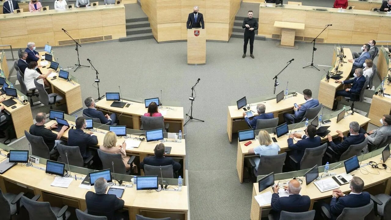 Литва признала