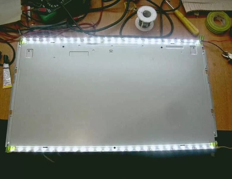 Подсветки монитора LG w2243s. Лампа подсветки матрицы самсунг телевизор. Лампы подсветки для ЖК монитора LG w2243s. Светодиоды подсветки ЖК-телевизоров DNS v40d8100s. Подсветка жк экрана