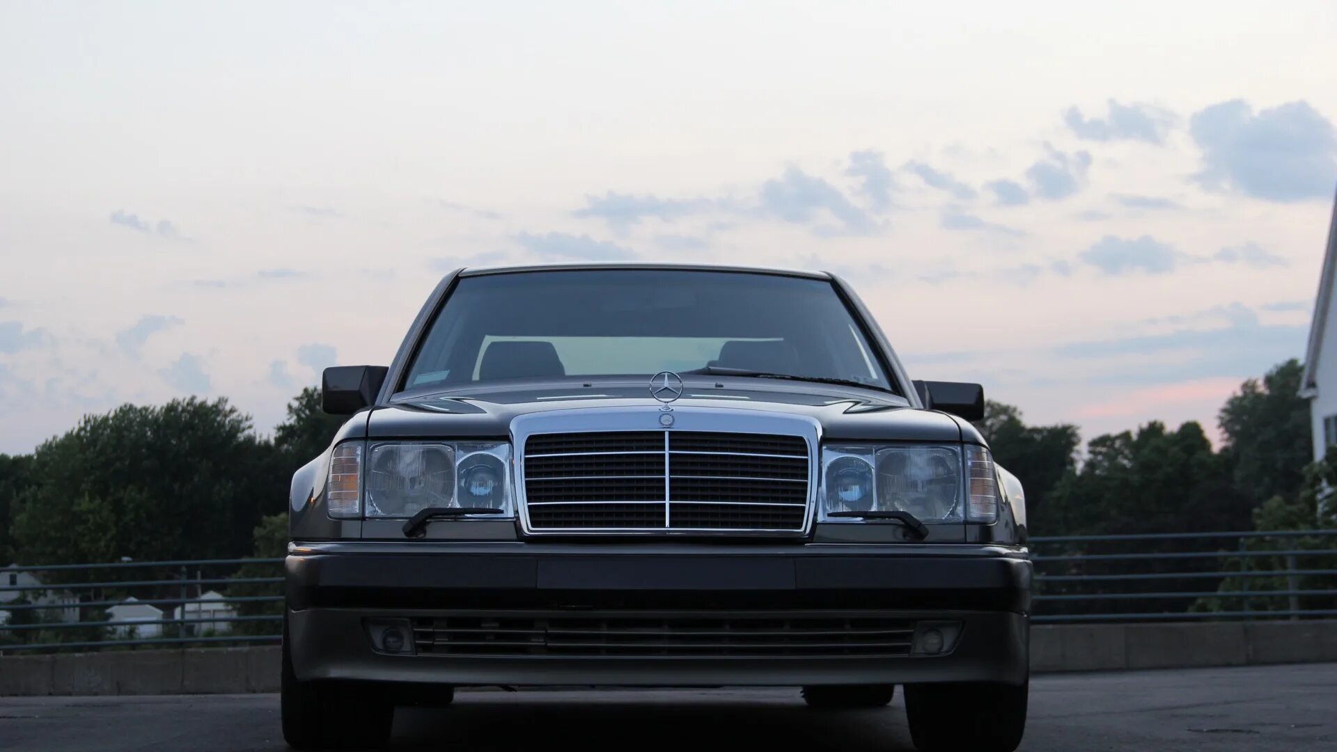 Мерседес 124 1989. Мерседес волчок 124 е500. Авито мерседес волчок. Mercedes benz w124 e500 волчок. Мерседес бенц 124 волчок.