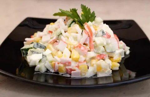 Салат с крабовыми палочками огурец яйцо сыр