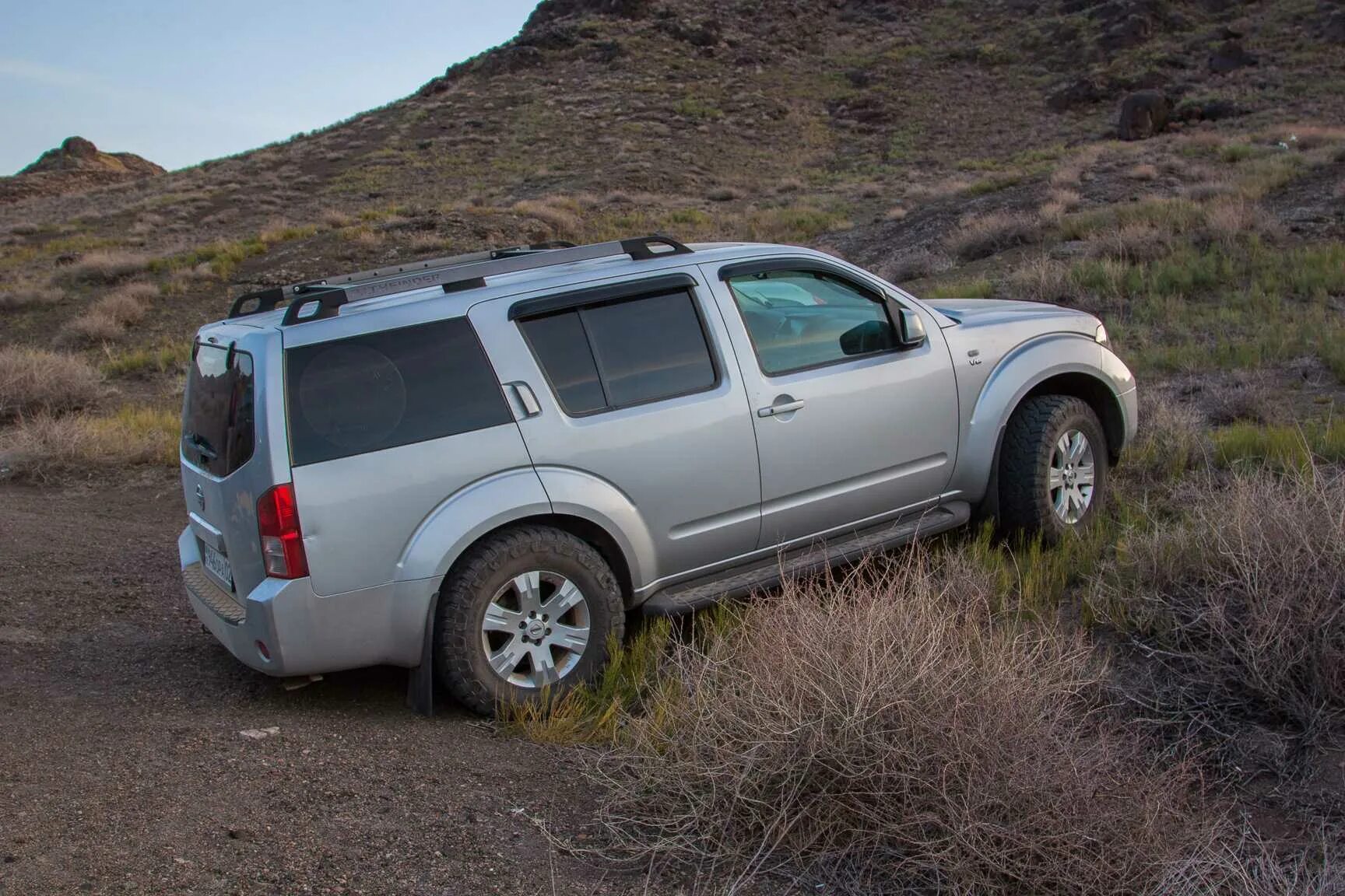 Pathfinder обзор. Nissan pathfinder. nissan pathfinder 4 поколения. ниссан патфайндер 3. nissan pathfinder пикап.