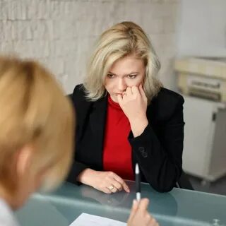Увольнение женщин с своими