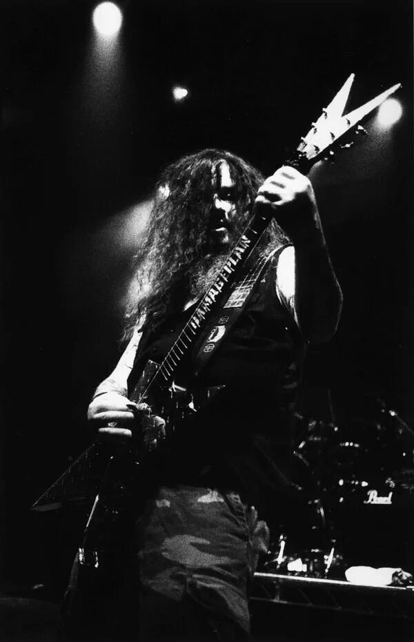 Pantera guitar. Pantera даймбэг даррелл. Даймбэг даррелл пантера. Гитарист даймбэг даррелл. Dimebag darrell.