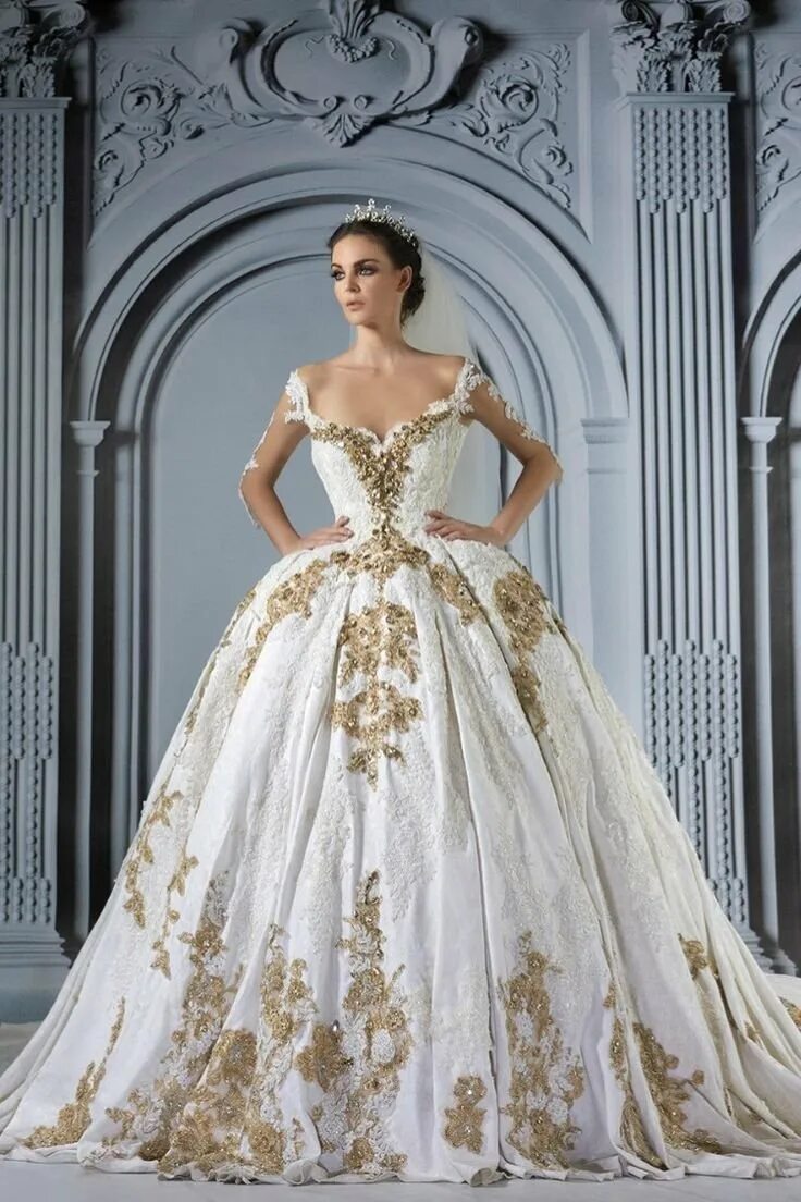 Золотистое свадебное платье. Золотое свадебное платье. Белое платье расшитое золотом. Золотое свадебное. Эли сааб платья золотые.
