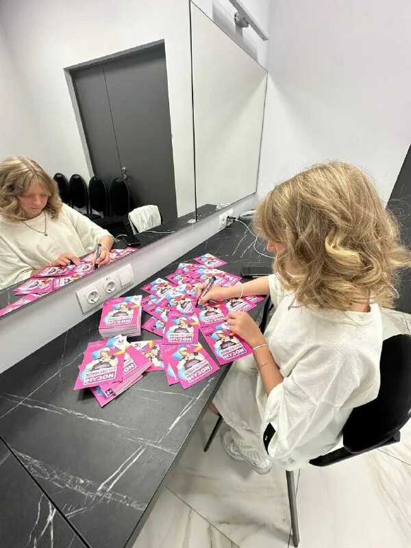 милана филимонова дом. милана фэмили бокс. комната миланы филимоновой. комната миланы филимоновой. милана филимонова фели бокс.