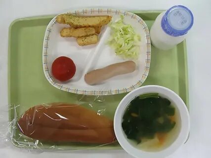 Школьный обед в разных