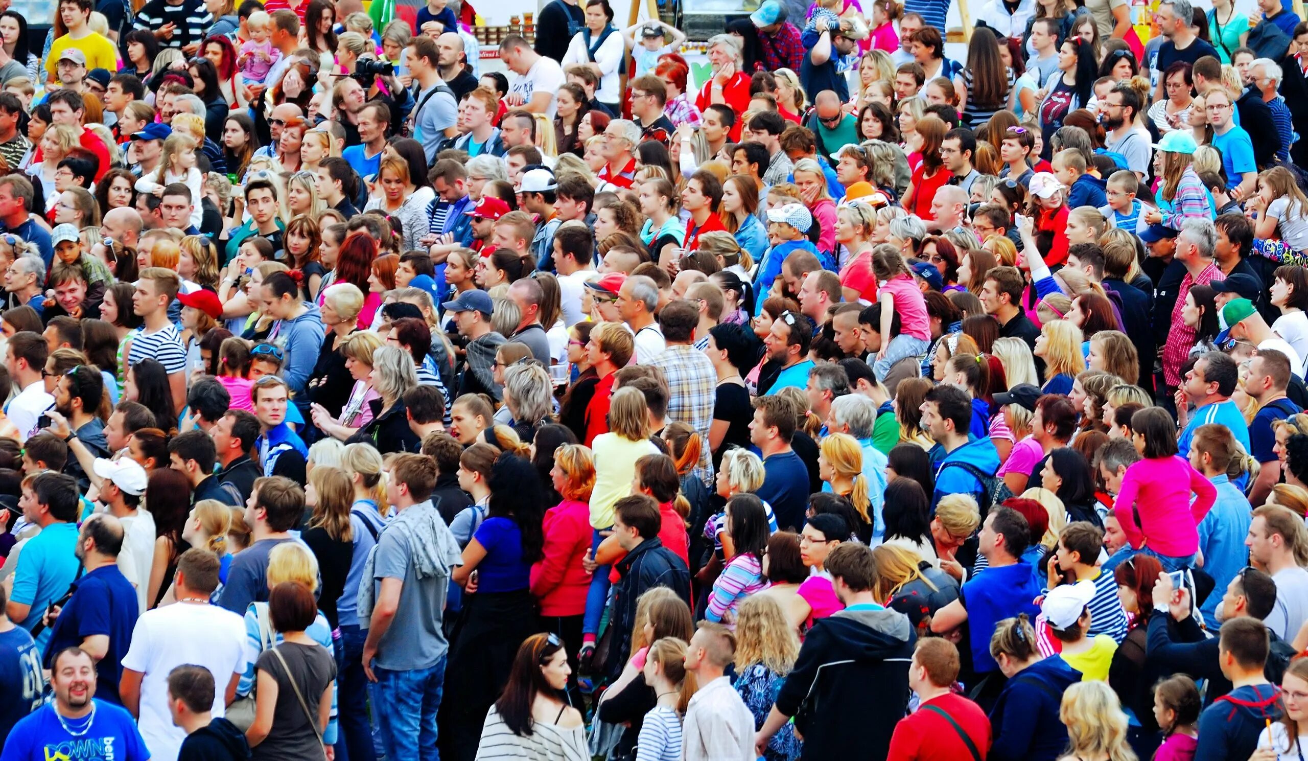 World people population. Человек толпы. Население России. Увеличение населения. Демография.