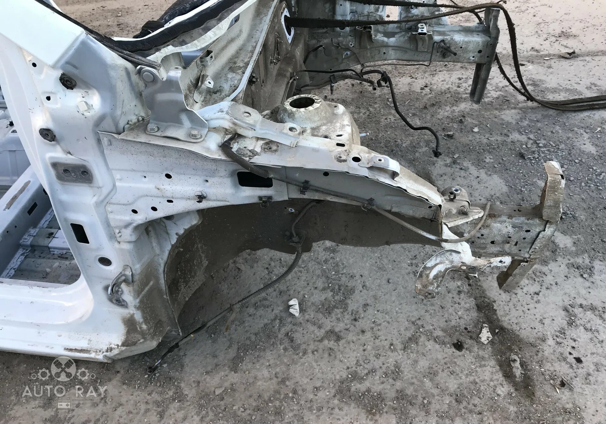 Киа рио 2017 правый лонжерон. Киа рио лонжерон погнутый задний. Рио 2010 лонжерон. Лонжерон киа рио 3 правый передний. Лонжерон рио.