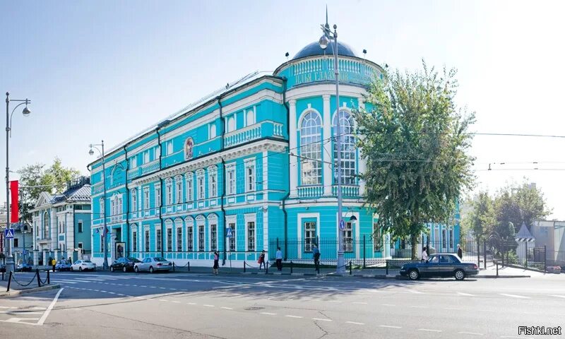 Галерея ильи. Картинная галерея ильи глазунова в москве. здание галереи ильи глазунова. волхонка 13 галерея глазунова. картинная галерея ильи глазунова снаружи.