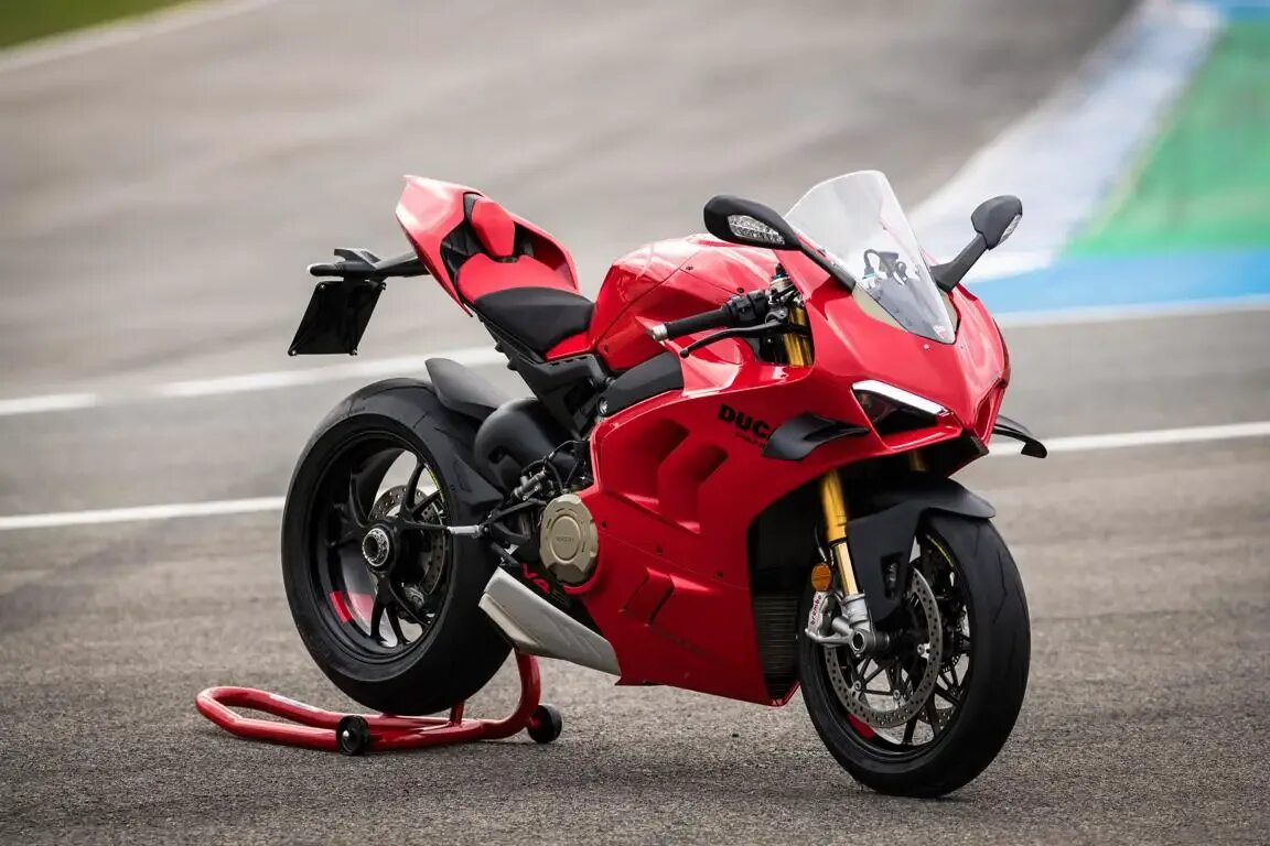 Панигале в4. Ducati 1199 panigale s. Дукати панигале v4. Electron panigale s. Мотоциклы ducati 1299 panigale.