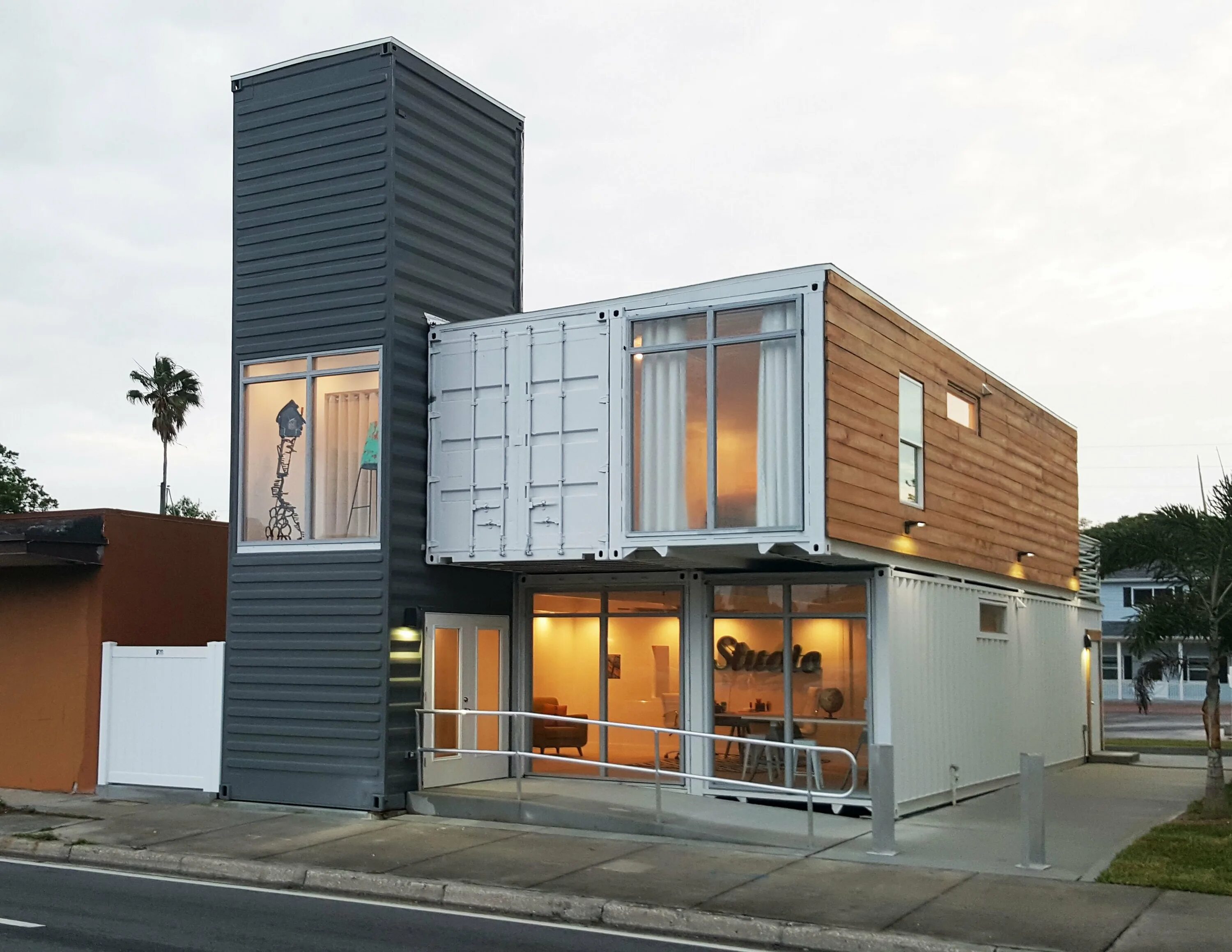 Дом из 2 20 футовых контейнеров. Административное модульное здание. Контейнер рефагро. Гостиница shipping container hotel,. Современные модульные здания.