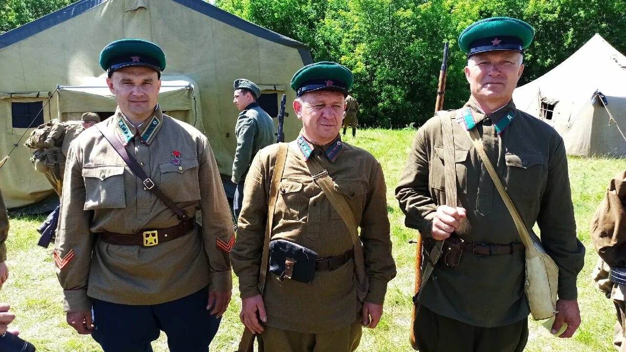 Алексеевский полк добровольческой армии. Алексеевцы. Дроздовцы корниловцы алексеевцы марковцы. Алексеевцы форма. Дроздовцы корниловцы алексеевцы марковцы.