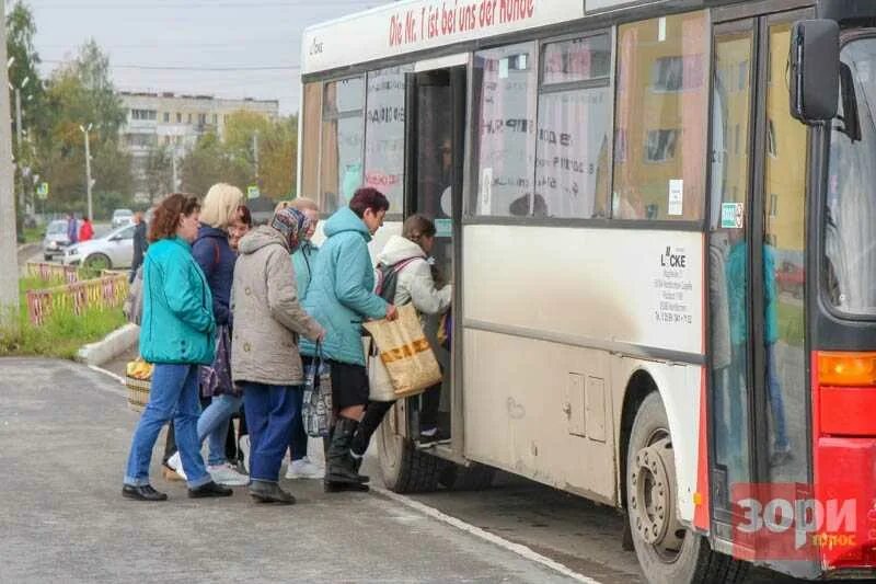 Автобус пермь добрянка остановки. Автобусы Добрянка. Автобус Заря. Автовокзал Добрянка. Автобус 2 Добрянка.