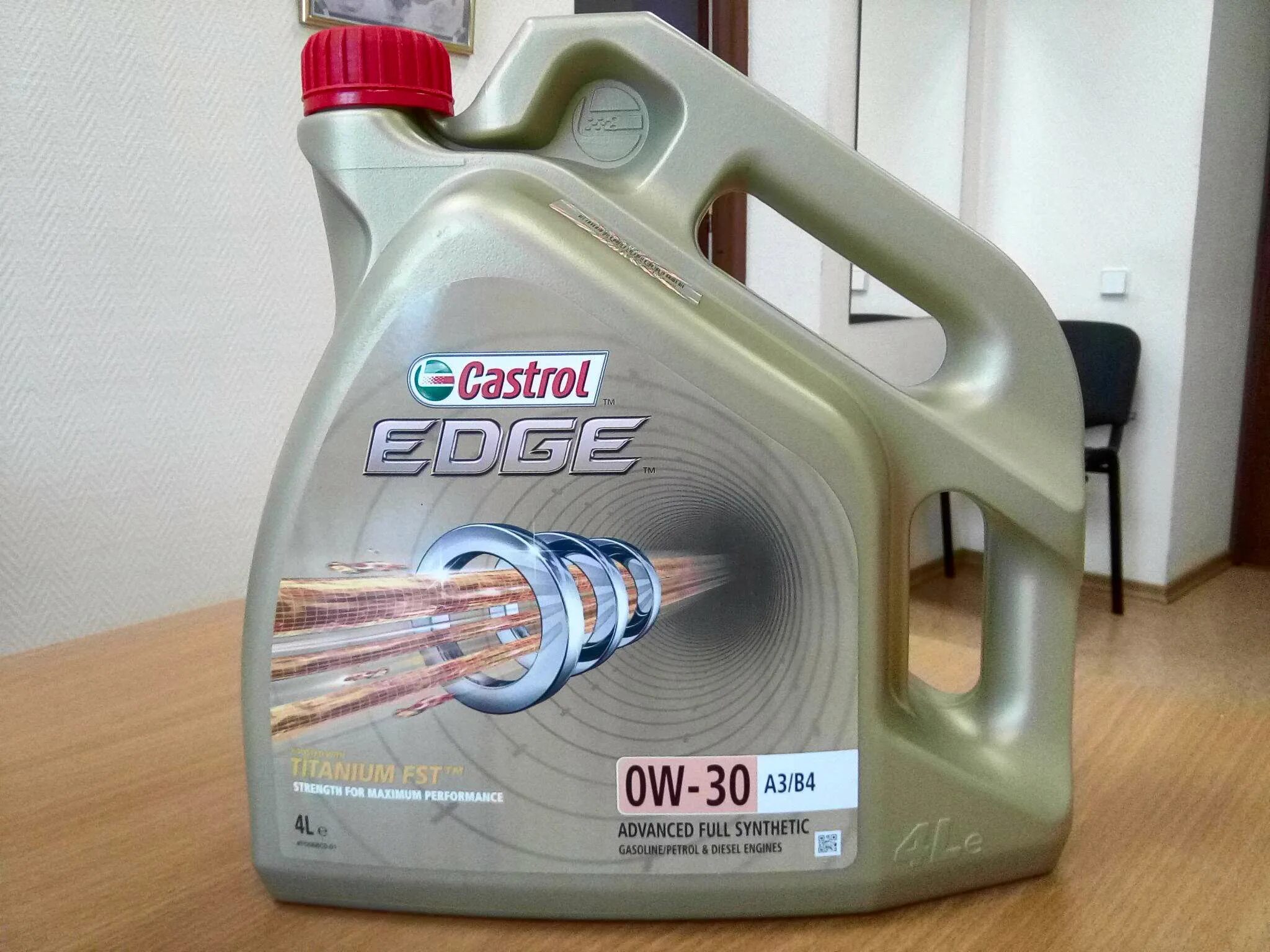 Castrol Edge 0w-30 Titanium. Синтетическое моторное масло Castrol Edge 0w-30 a3/b4, 4 л. Castrol Edge Titanium 0w30 a3/b4. Edge 0w-30 a3/b4 2022. Масло 0w30 4л