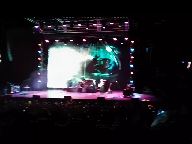 Концертное исполнение песни. Dreadnought мельница. Космический корабль дизельпанк. Песня мельница. Сделать кавер на песню.