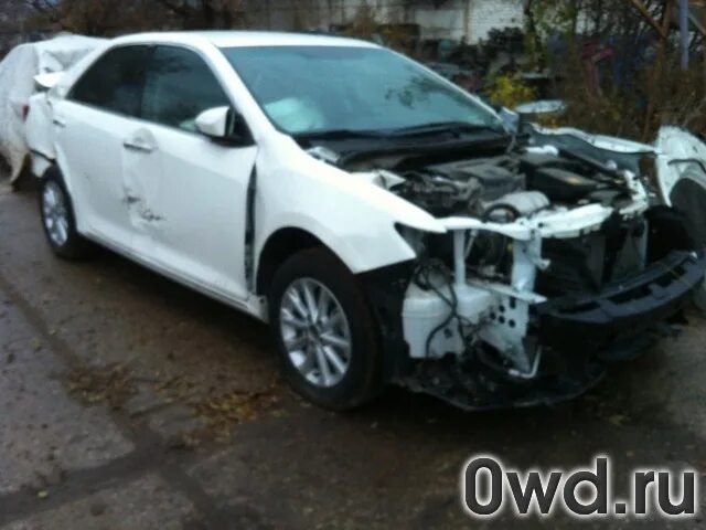 битые тойота. Toyota camry 50 битая. Toyota corolla 2008 битая. тойота королла 120 кузов разбитая черная. тойота королла 2008 разбитая.