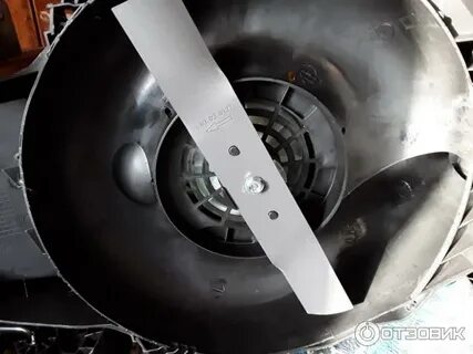Газонокосилка champion em3616