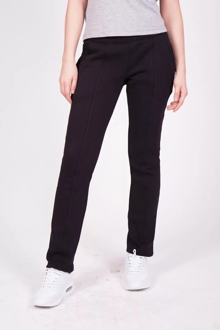 Малиновые спортивные штаны 2023. Синие штаны адидас женские. Укороченные спортивные брюки женские. Спортивные брюки с защипами. Штаны адидас женские голубые.