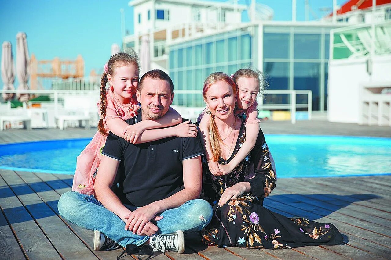 Сколько лет жене верещагиной олега. Сколько лет жене верещагиной олега