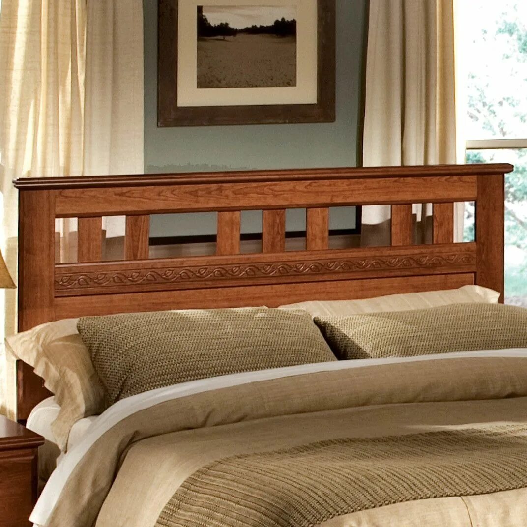Изголовье кровати из дерева. Кровать с деревянным изголовьем. Спинка кровати из дерева. Кровать двуспальная деревянная.