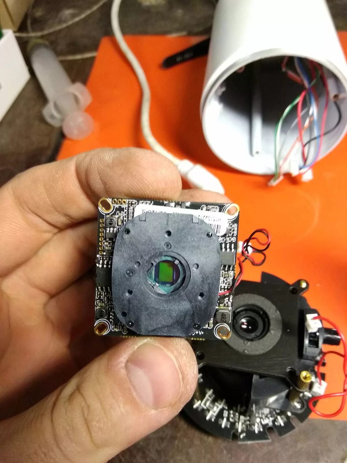 Как починить веб камеру. Как соединить порванный ремень. Как отремонтировать вннб. Как починить веб. Как отромоировать вип камеру.