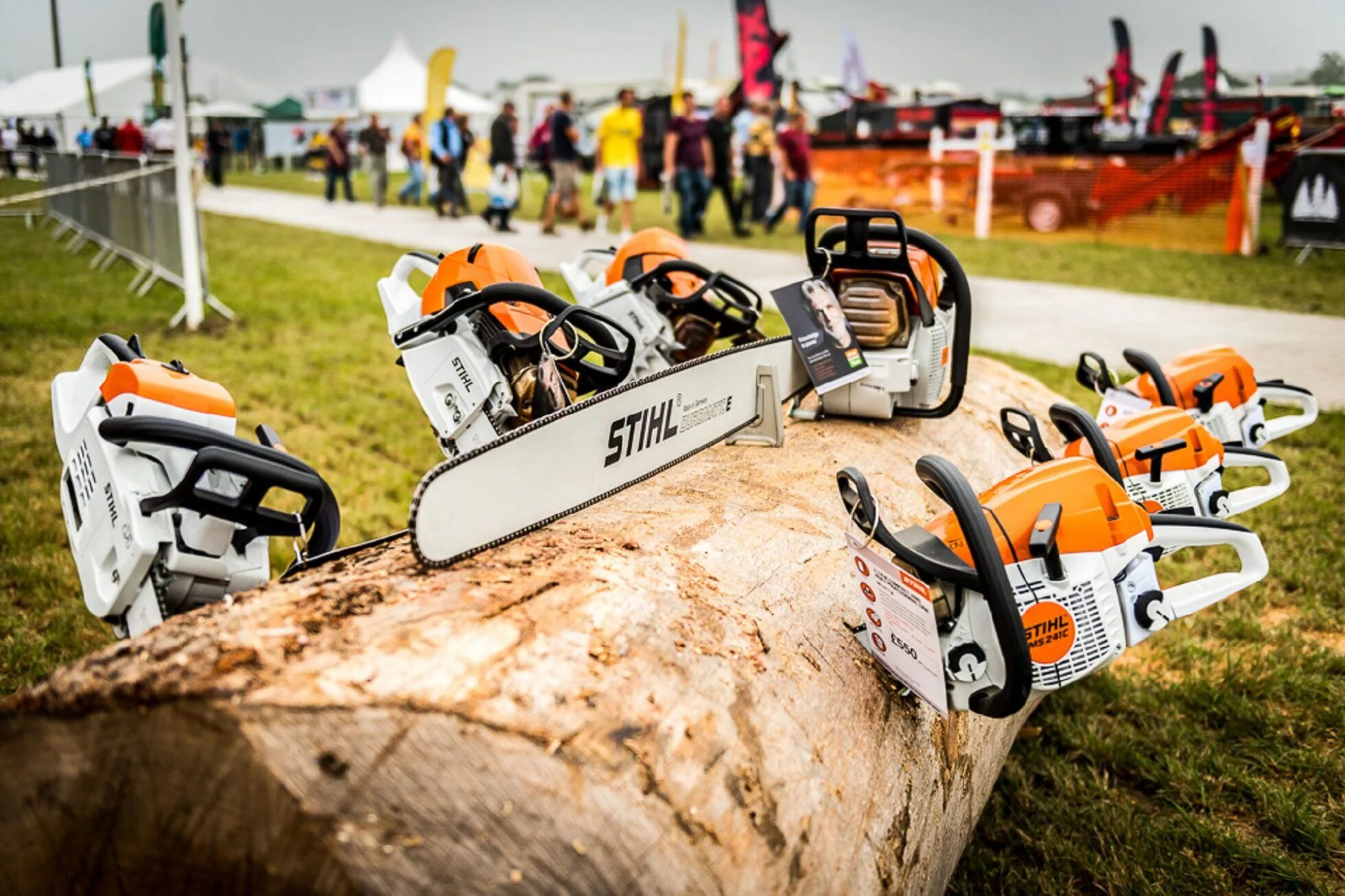 Штиль смоленск. Бензотехника штиль. Садовая техника Stihl. Электроинструмент Stihl. Бензопила Stihl Mocap.