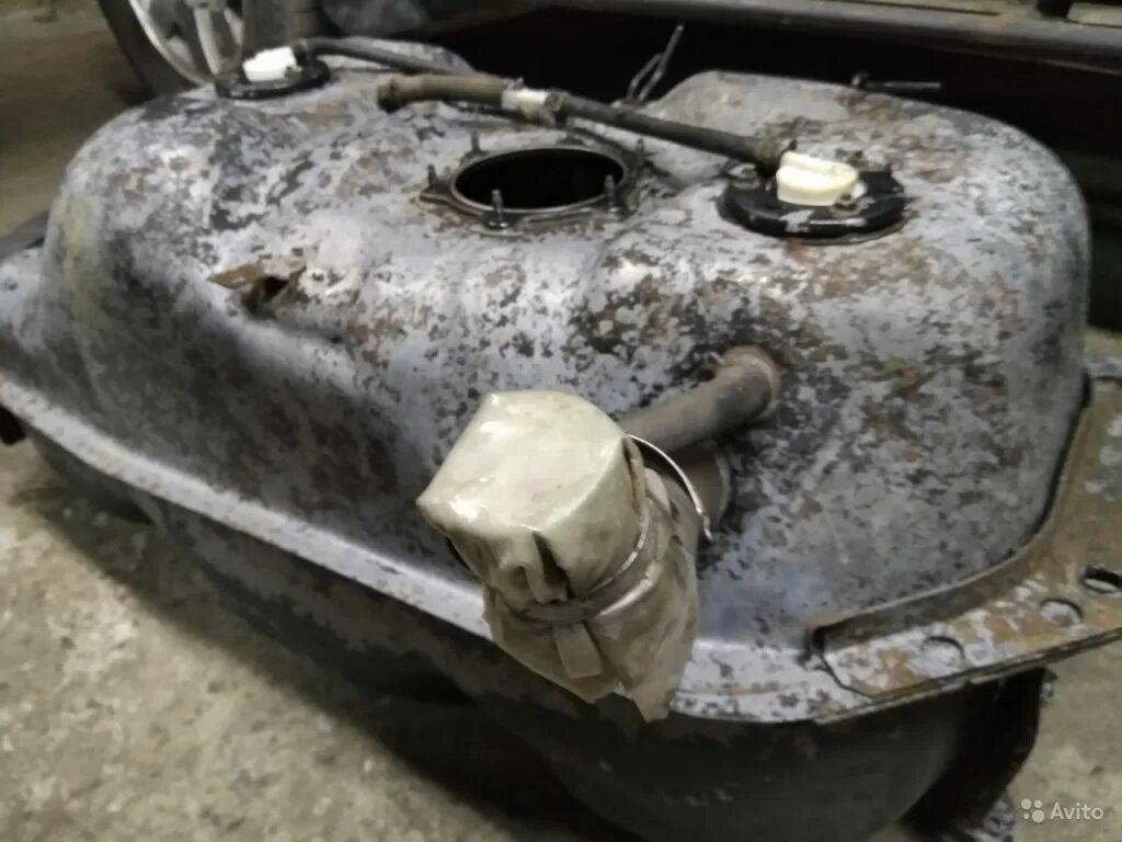 Mitsubishi pajero бак топливный. Бензобак паджеро 1. Топливный бак pajero 4. Бензобак паджеро 1. Топливный бак паджеро спорт 1.