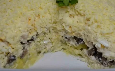 Салат с кур и грибами слоями