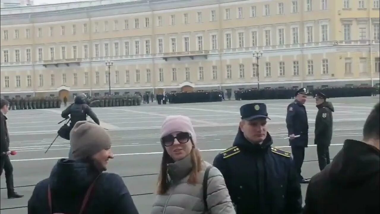 Генеральная репетиция парада в спб. Парад победы 2023 спб репетиции. Репетиция парада спб. Репетиция в питере сегодня. Парад на дворцовой площади 9 мая.