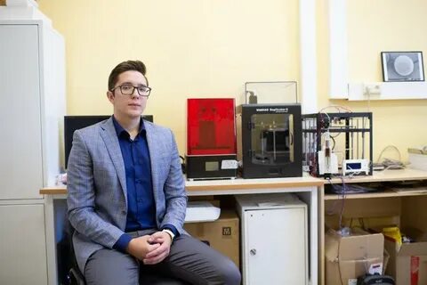 Абрамов работал