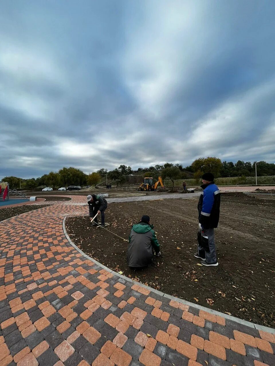 Благоустройство озера копытце в Усть Лабинске. Парк копытце Усть Лабинск. Парк озеро копытце Усть Лабинск. Озеро копытце в Усть-Лабинске. Усть лабинск озеро