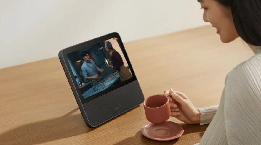 Smart display 10r. Smart display xiaomi. xiaomi smart display 10. телефон большой экран. колонка умный дом.