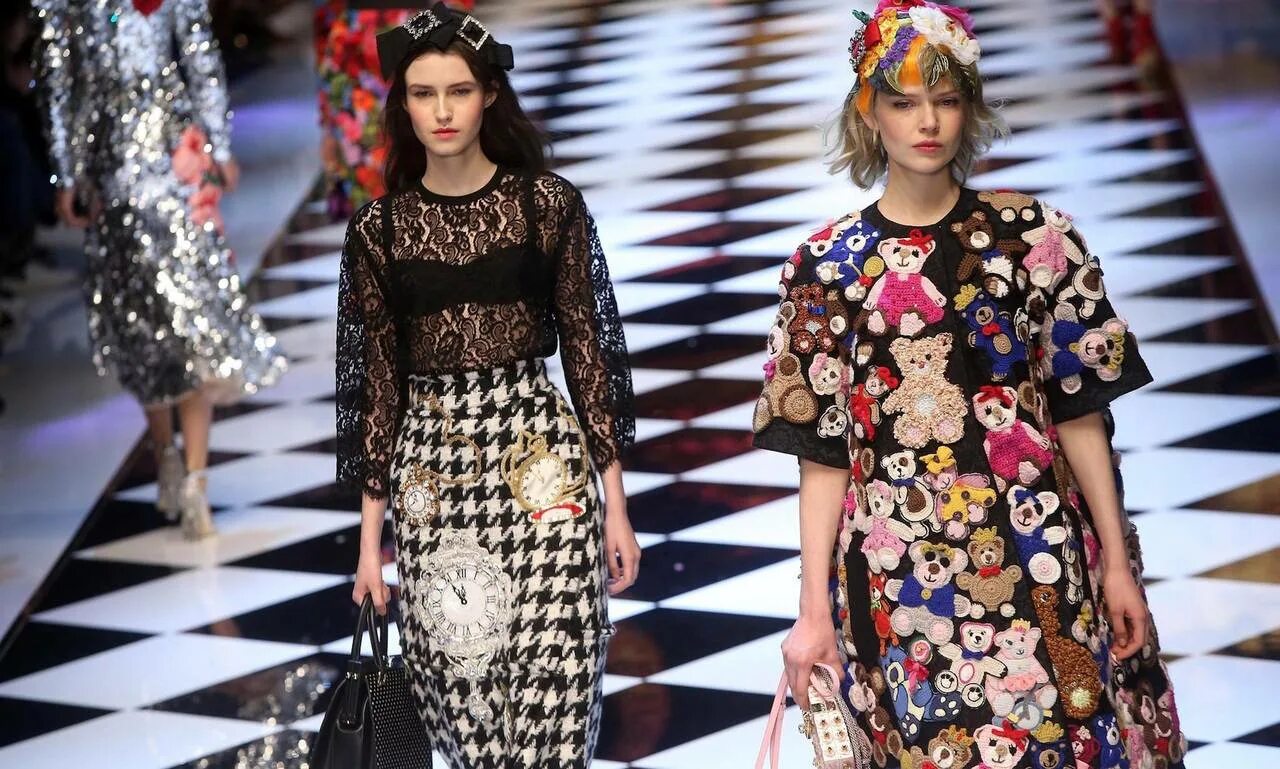 дольче габбана. габана дольче габбана. дольче габбана барокко мода 2012. платья дольче габбана 2021. дольче и габбана осень зима 2012-2013.